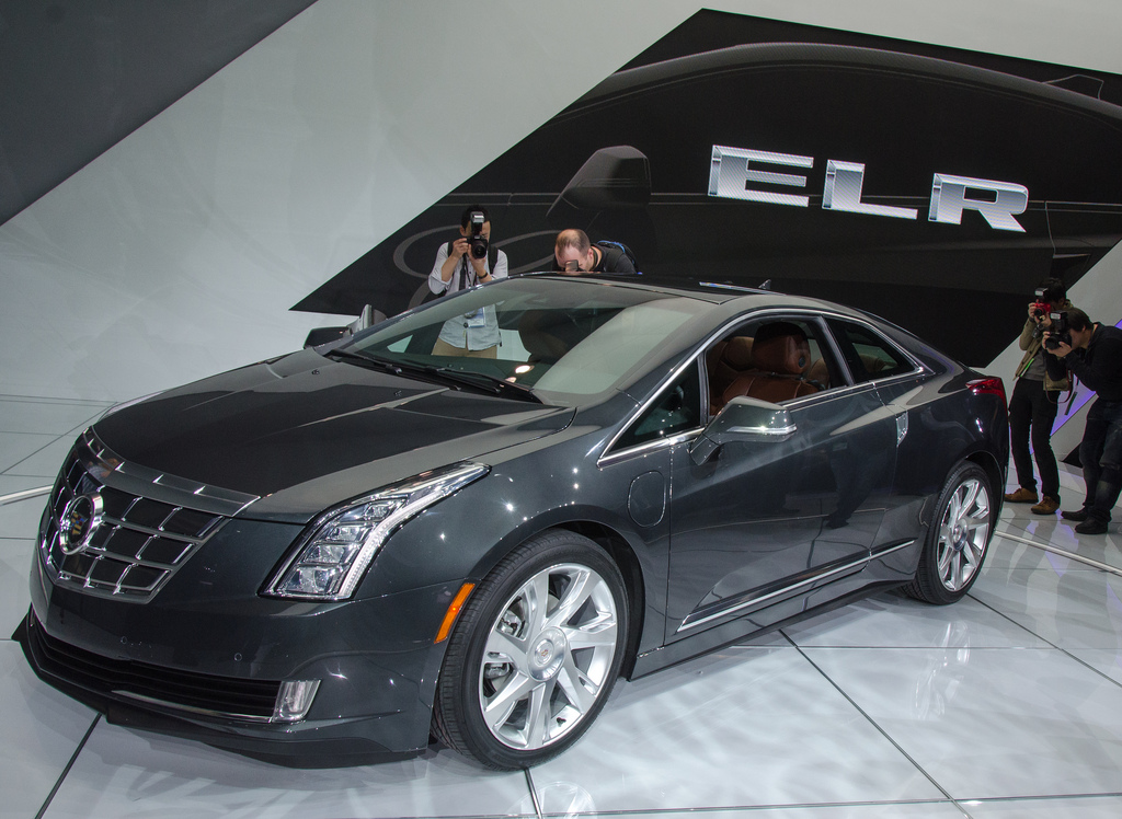 Cadillac ELR Early Adopters in Canada to Get Free Home Charging Station ...